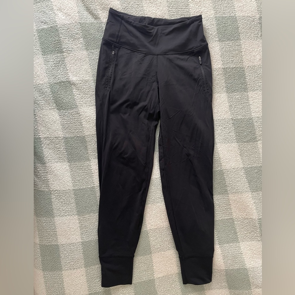 Lululemon joggers size 6